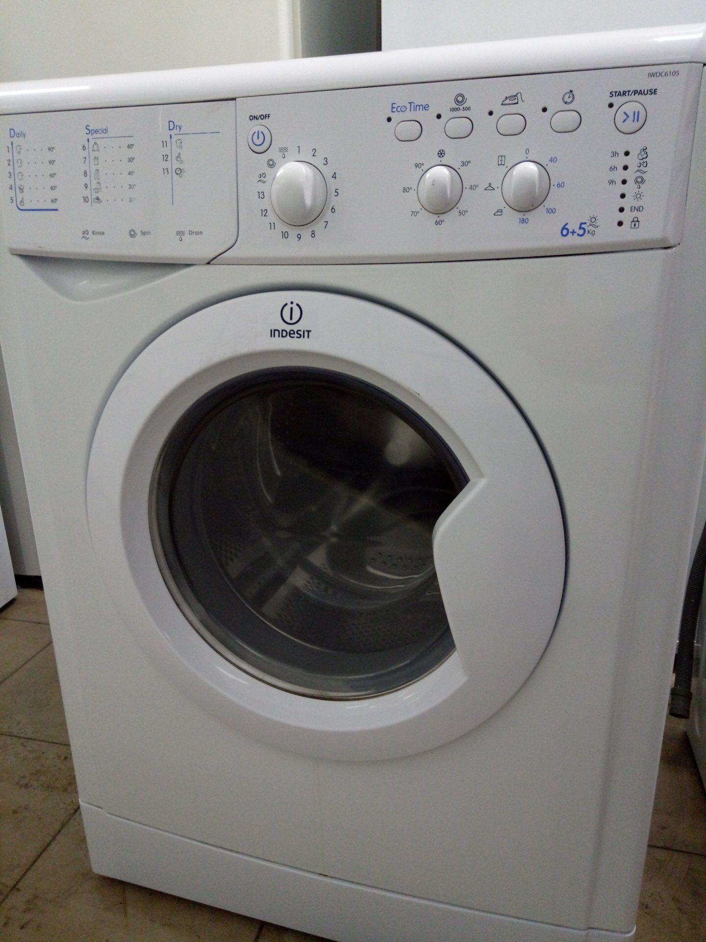 Стиральная машина Indesit IWDC 6105 (с сушкой)